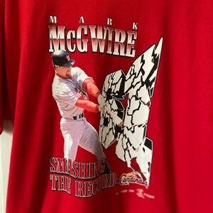 XL Mark McGuire T-Shirt in Red